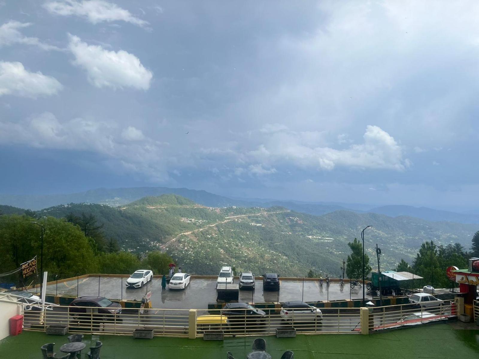 Buland Heights Hotel Murree Exterior photo
